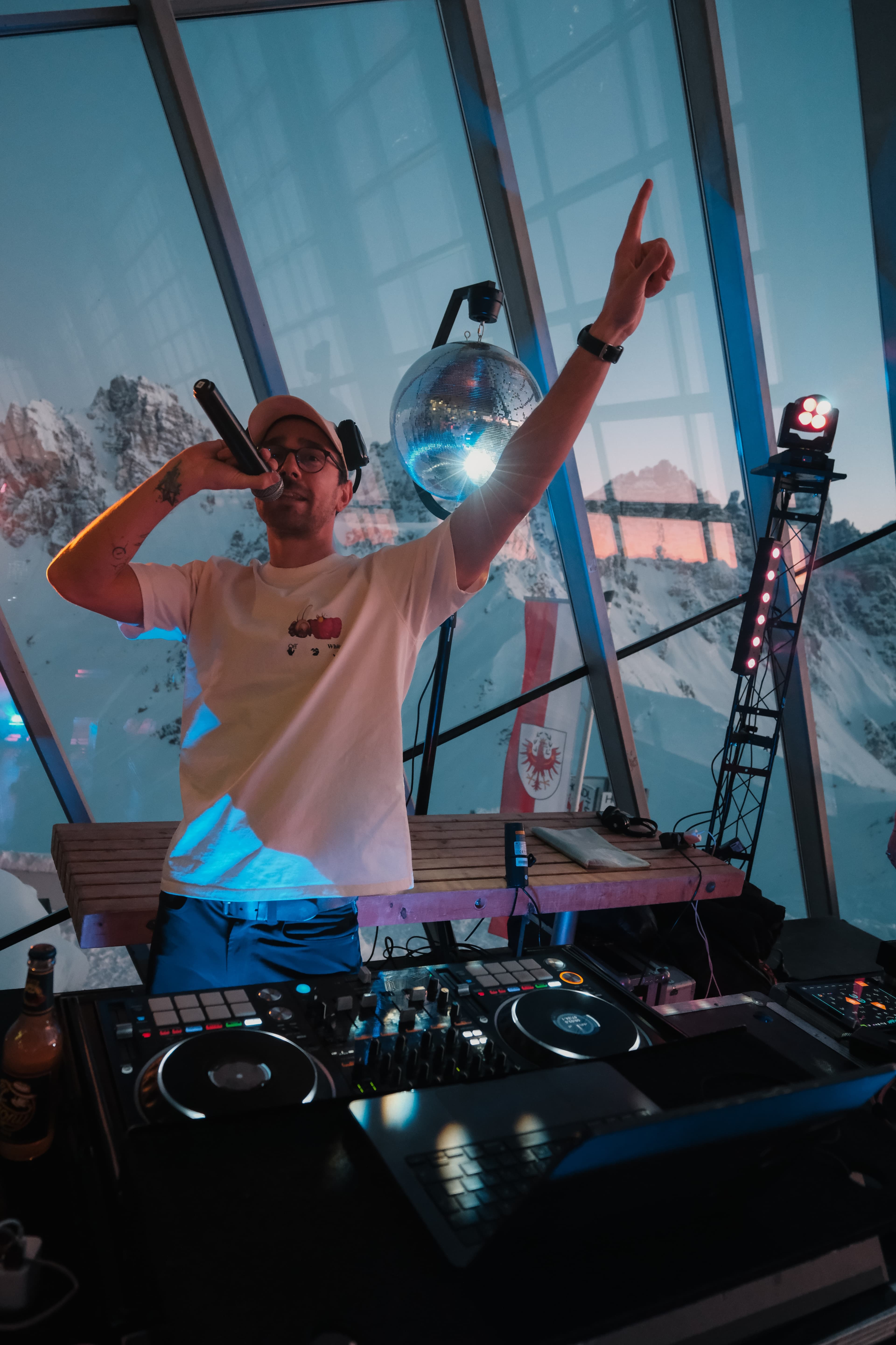 DJ SWITCH OFF